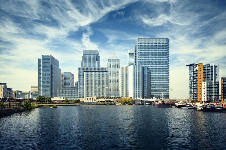 Canary Wharf Skyscraper Plan May Switch To Apartments The latest skyscraper in London’s docklands may be redesigned as a residential tower instead of an office block, it has been revealed. 